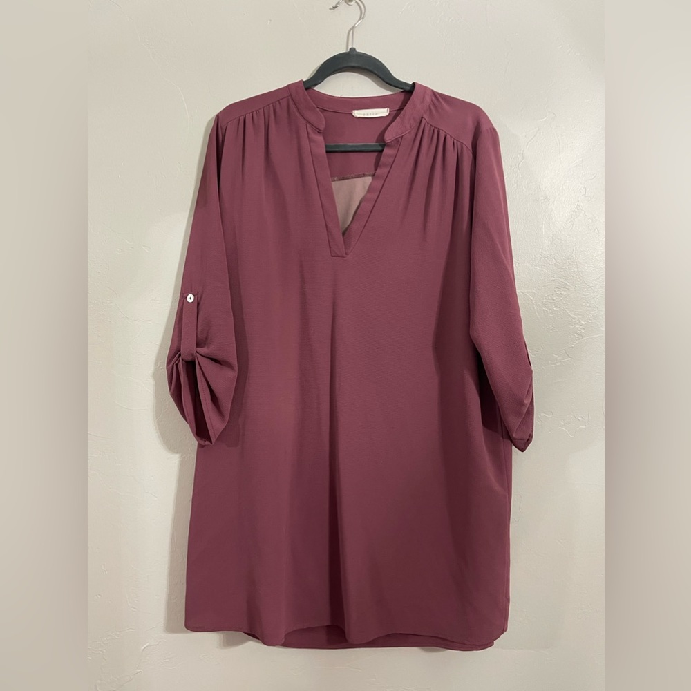 Maroon Dress with 3/4 in sleeve in great condition (large)